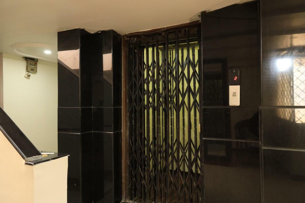 Spot On 39820 Shree Vaibhav Saver Hotel Nagpur Buitenkant foto