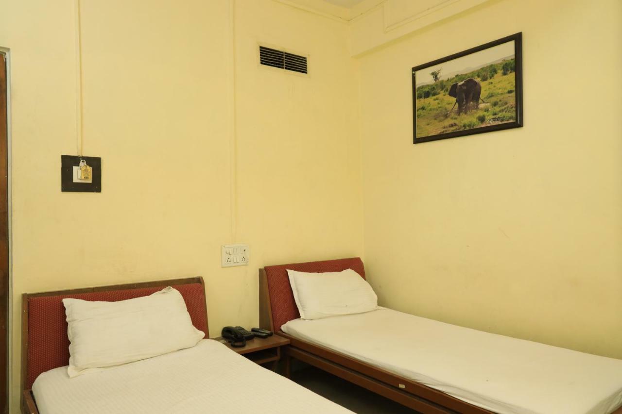 Spot On 39820 Shree Vaibhav Saver Hotel Nagpur Buitenkant foto
