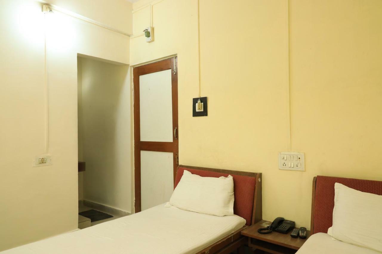 Spot On 39820 Shree Vaibhav Saver Hotel Nagpur Buitenkant foto