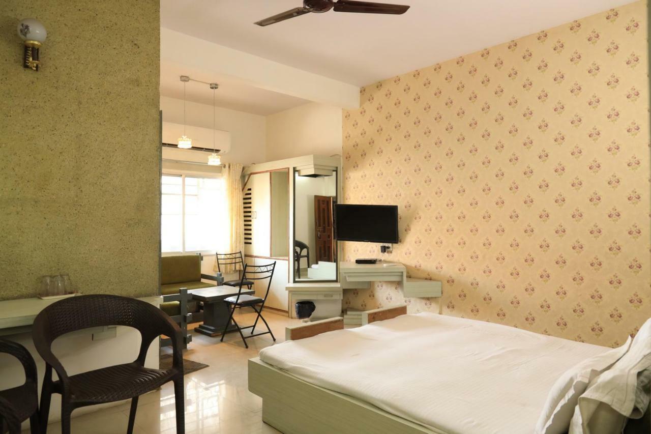 Spot On 39820 Shree Vaibhav Saver Hotel Nagpur Buitenkant foto