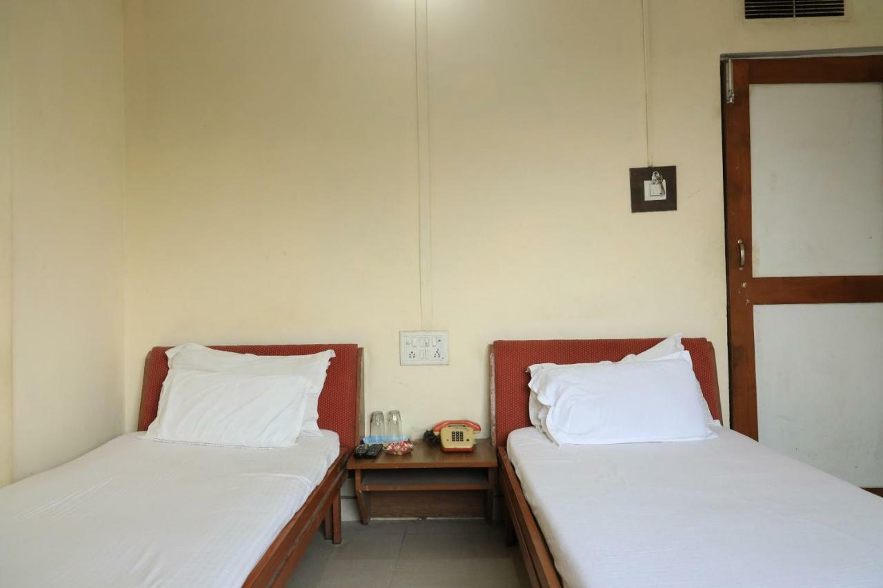 Spot On 39820 Shree Vaibhav Saver Hotel Nagpur Buitenkant foto
